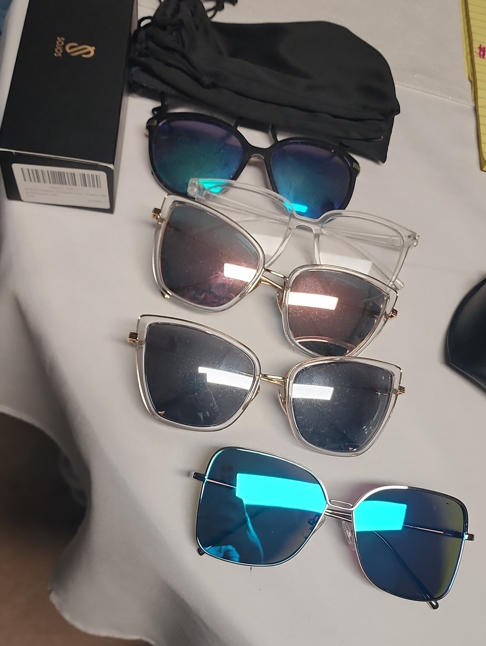 Women’s Fashion Sunglasses - Blue & Black Lenses